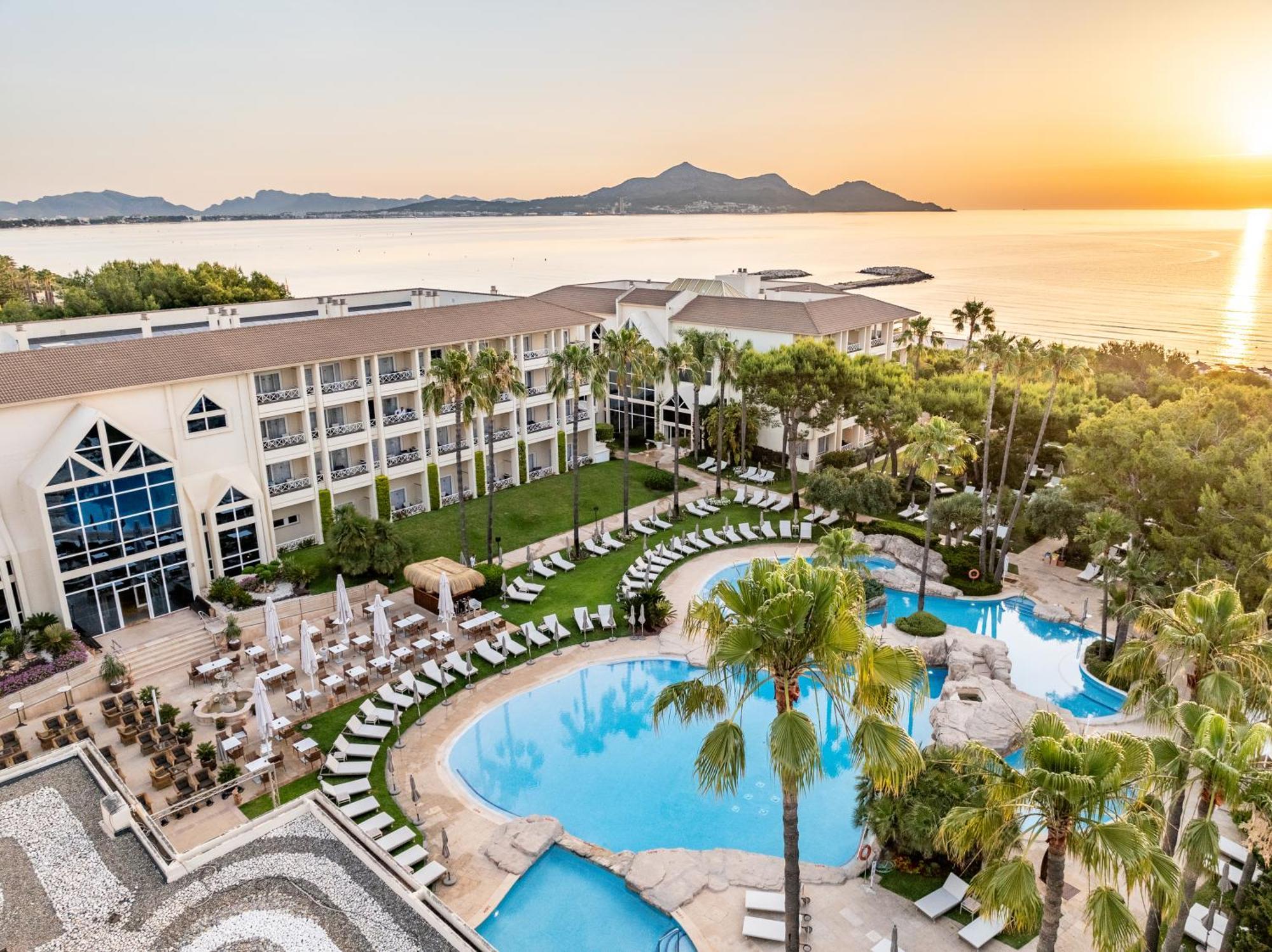 Grupotel Parc Natural&Spa Playa de Muro  Exterior foto Hilton Dalaman Resort & Spa
